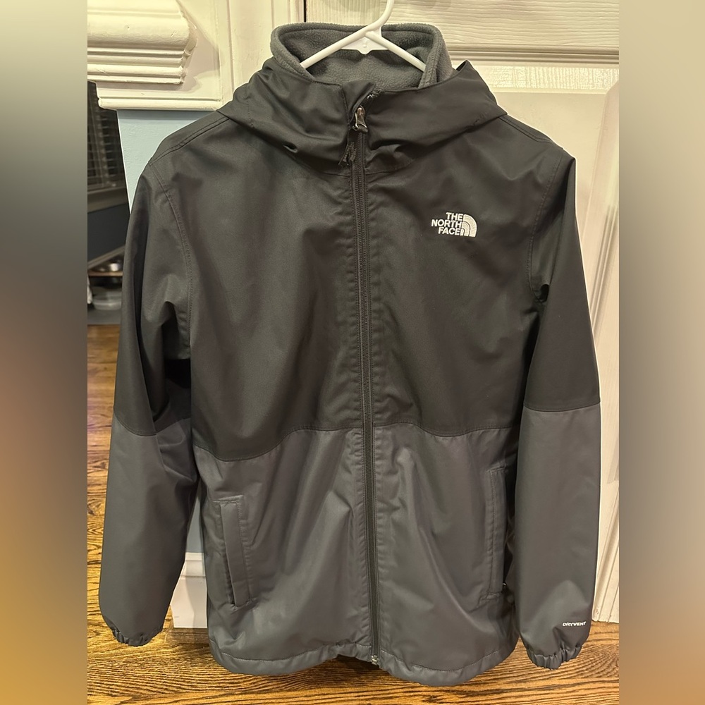 The North Face boys jacket, youth XL size 18-20, black/grey, great condition.